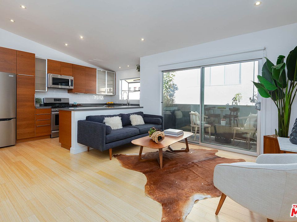 1st image of 11634 Gorham Ave APT 203