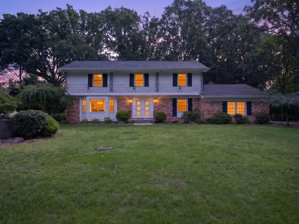 3829 W Walmont Rd, Jackson, MI 49203