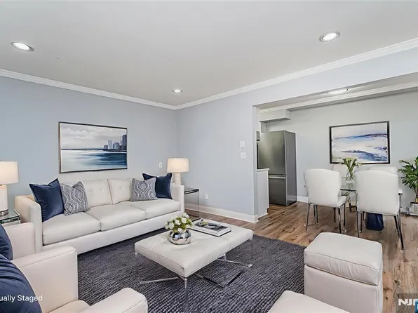 83 68th St APT 3, Guttenberg, NJ 07093