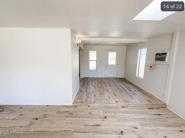 14621 N 31st Ave — Photo 6