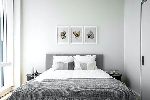 Rented by Greystar | media 9