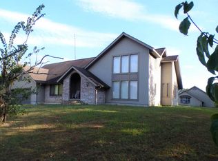 284 Sunny Acres Dr, Bedford, IN 47421