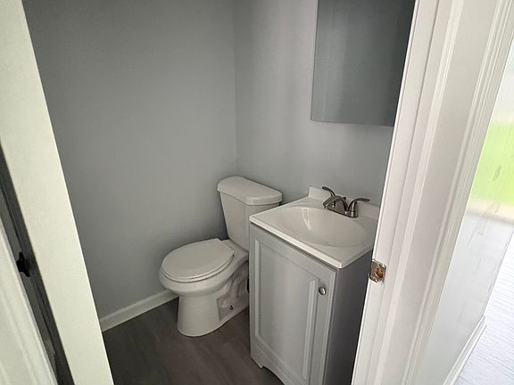 5th image of 254 Saratoga Ave