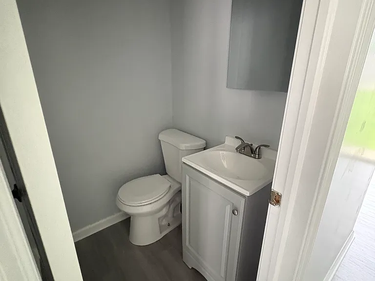 254 Saratoga Ave — Photo 5