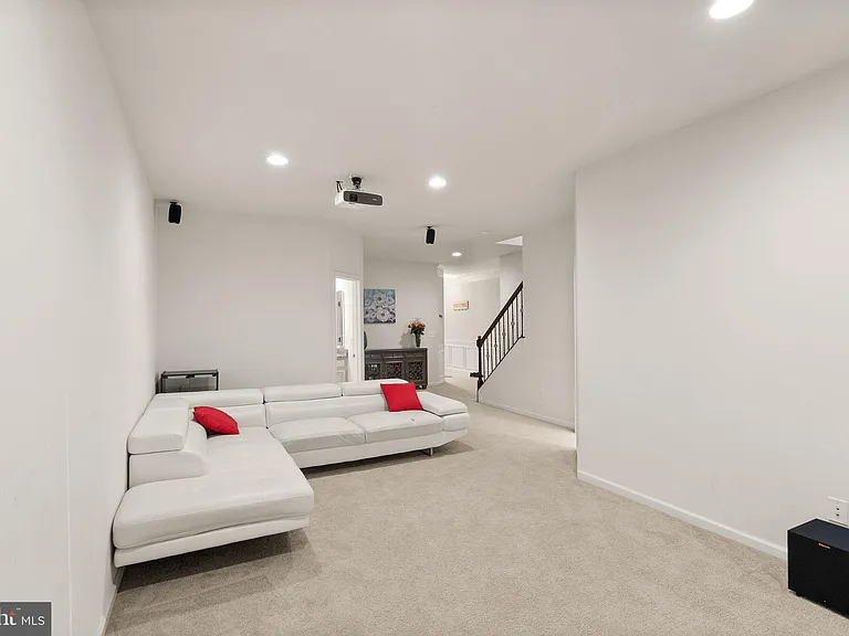 23491 Epperson Sq — Photo 43