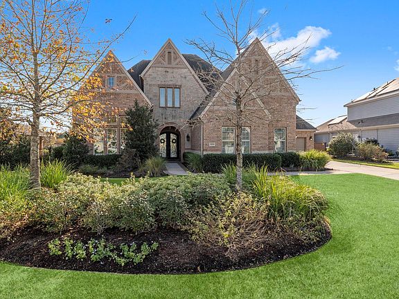 2nd image of 2203 Flameleaf Ct