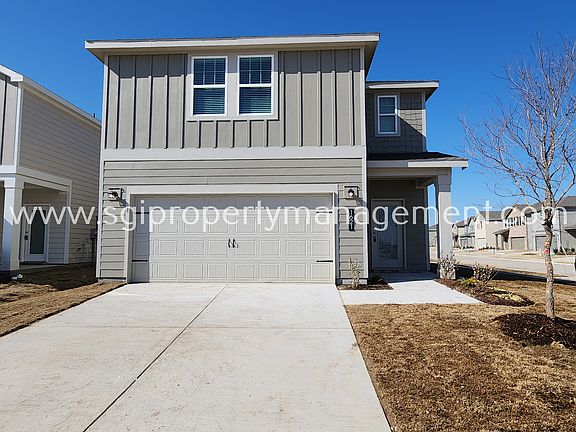 2nd image of 1621 White Fir Ln