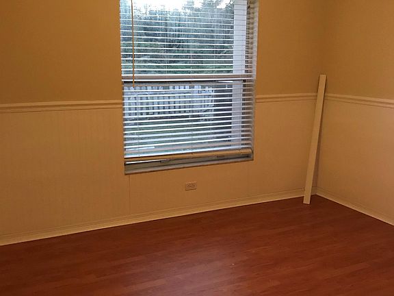5th image of 948 Whisler Ct