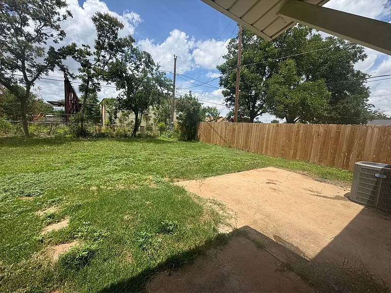 204 W Garden Dr — Photo 21