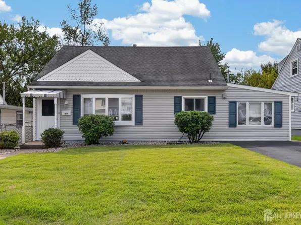 107 Cherry St, Iselin, NJ 08830