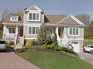 2061 Willow Hill Dr, Harrisonburg, VA 22801
