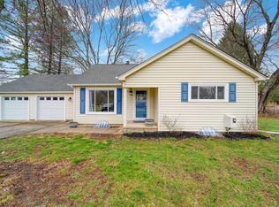 3032 Hendee Rd, Jackson, MI