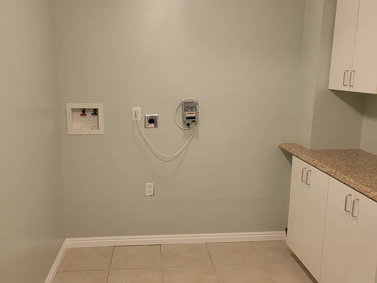 114 N 360 W — Photo 11