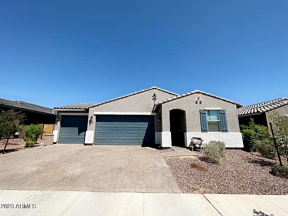 3rd image of 17682 W PINNACLE VISTA Drive