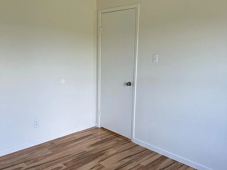350 N Erby Campbell Blvd — Photo 12