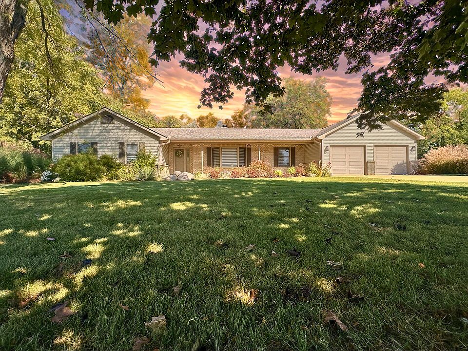 1st image of 239 Bayberry Ct