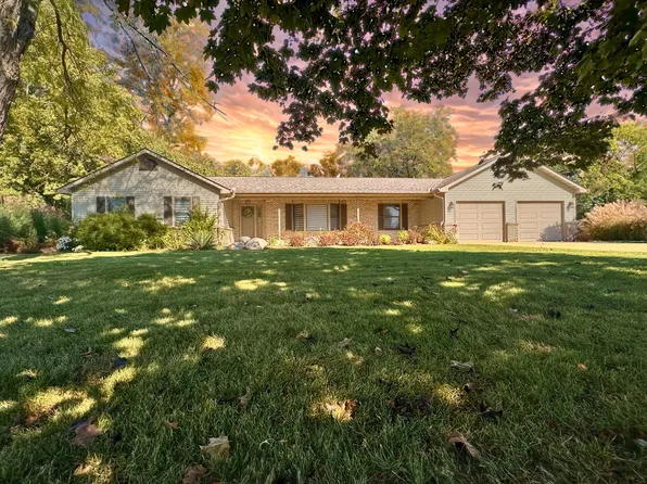239 Bayberry Ct, Valparaiso, IN 46383