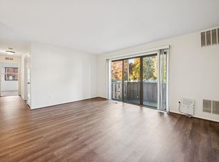 1001 Woodhollow Dr #1001, Marlton, NJ 08053