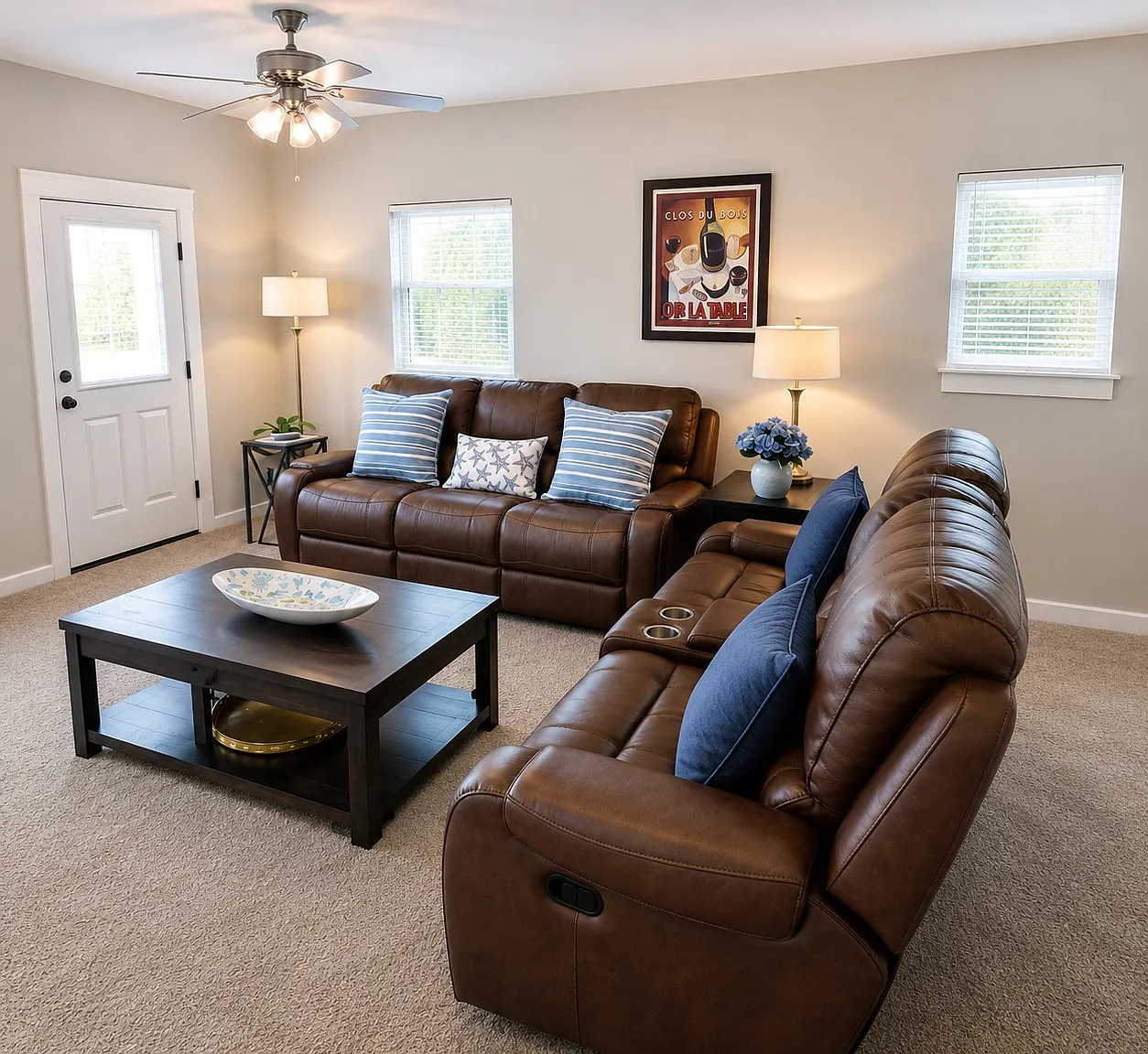 Private Furnished Carriage House | Walk to Beach | Utilities Included — Photo 2