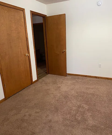 1118 Ashton Cir E — Photo 12