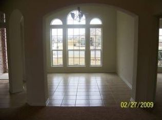 428 W Wall St, Hewitt, TX 76643