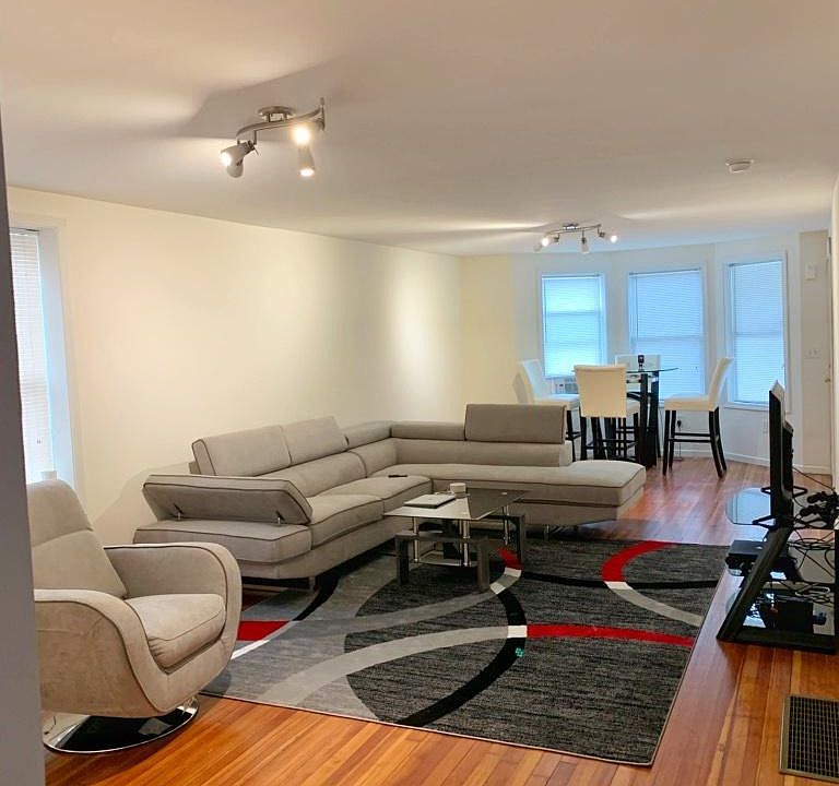1st image of 725 5th Ave #1