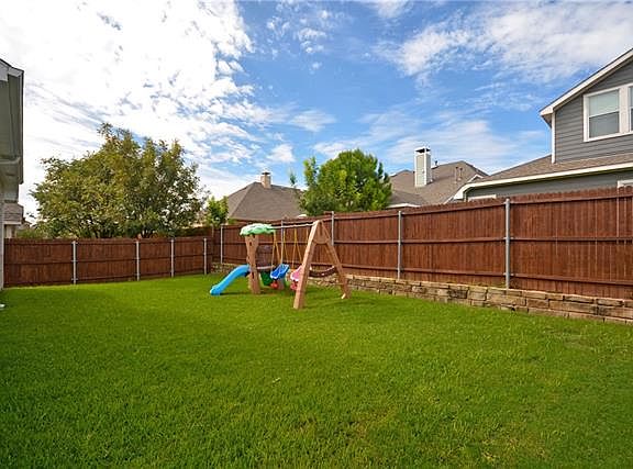 2nd image of 4908 Kelly Dr