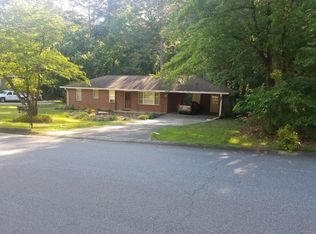 890 Walnut Cir SW, Marietta, GA 30060