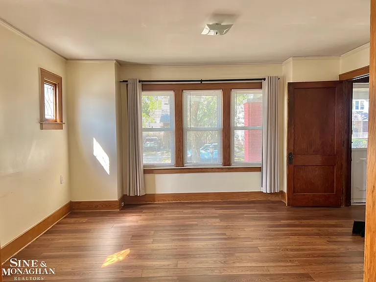 1450 Maryland St — Photo 3