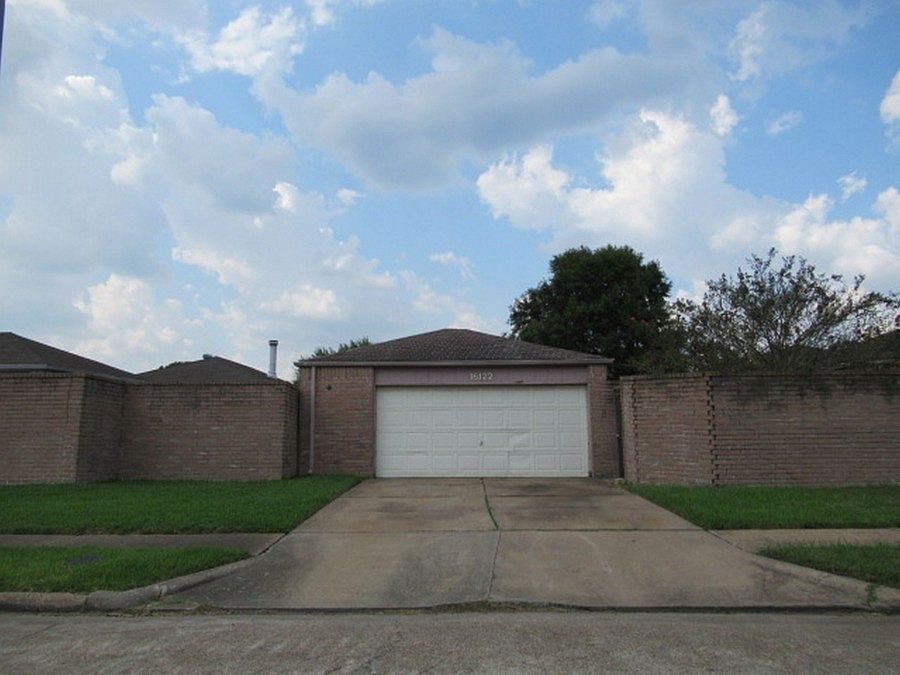 1st image of 16122 Olive Glen Dr