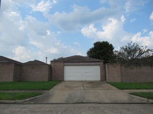 16122 Olive Glen Dr, Houston, TX 77082