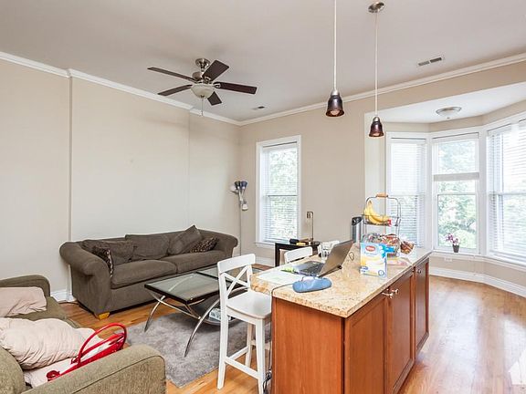 2nd image of 3150 S Prairie Ave #3A