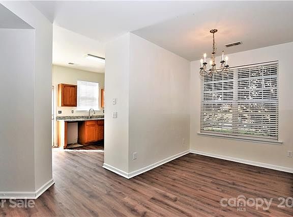 5th image of 7702 Abigail Glen Dr
