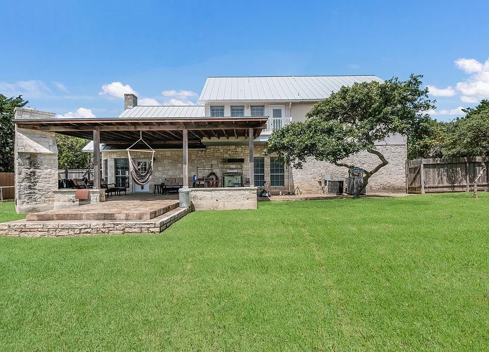 1st image of 185 Fannin Dr