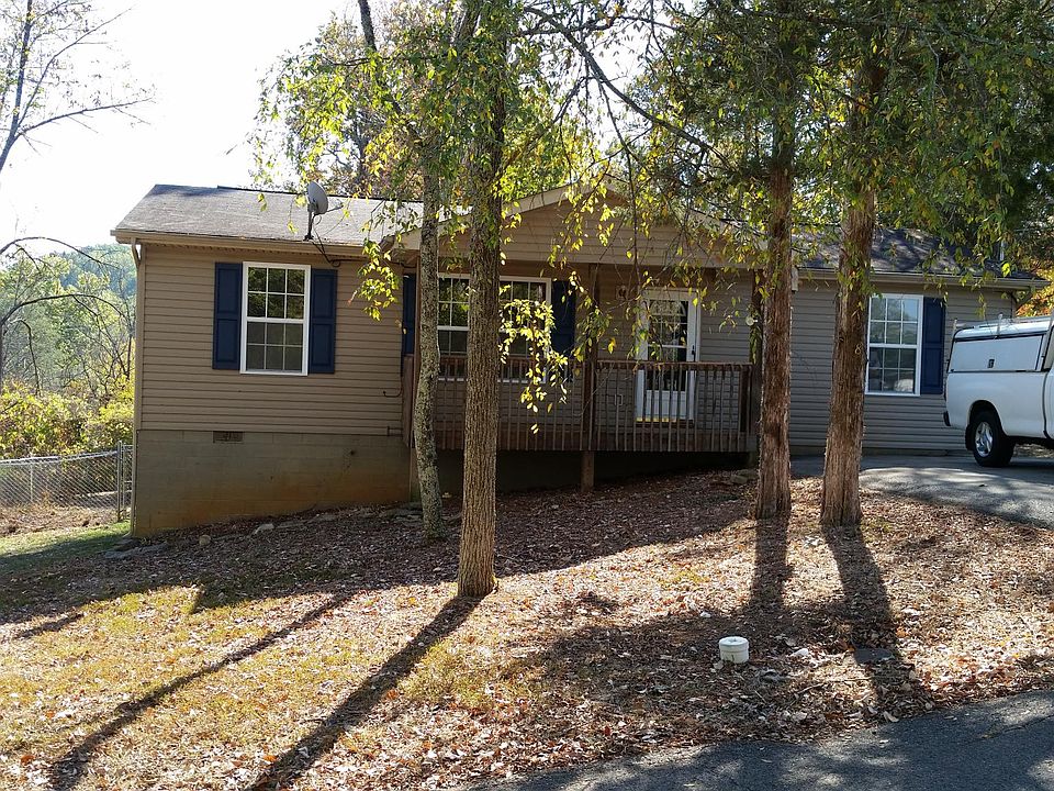 1st image of 548 Hialeah Dr