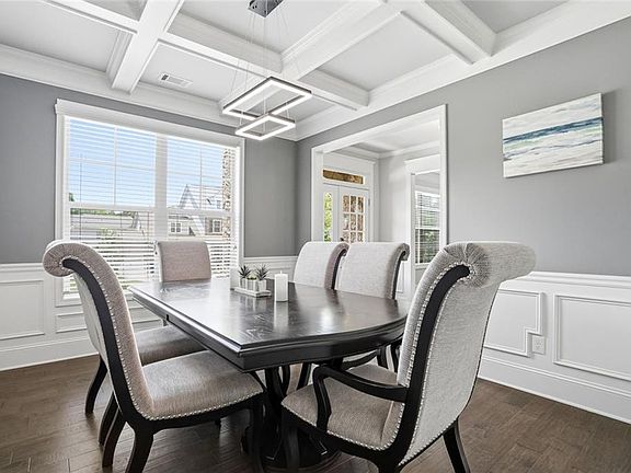 3rd image of 1883 Hampton Grove Way
