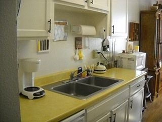 4th image of 715 32nd Ave N APT 201
