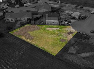 137 Stewart Ct, Roseburg, OR 97471