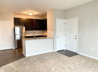 5212 Liam Dr APT 303, Dublin, OH 43016