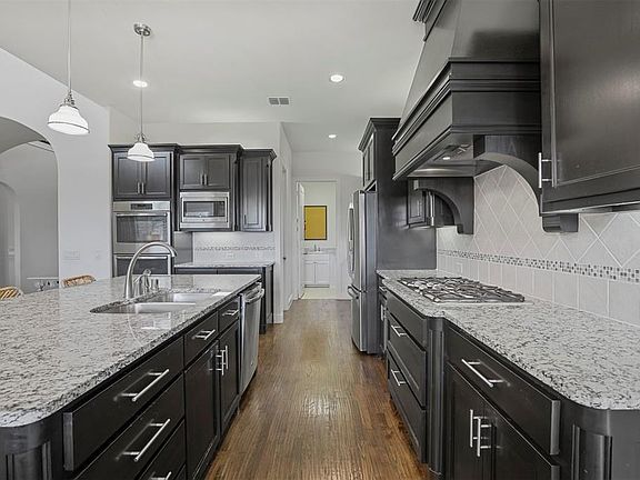 3rd image of 1333 Horse Creek Dr