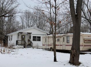 40 Queen Ann St, Friendship, NY 14739
