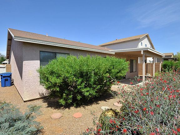 3rd image of 8424 N Winchester Creek Dr