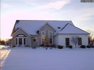 2992 Century Ln, Avon, OH 44011