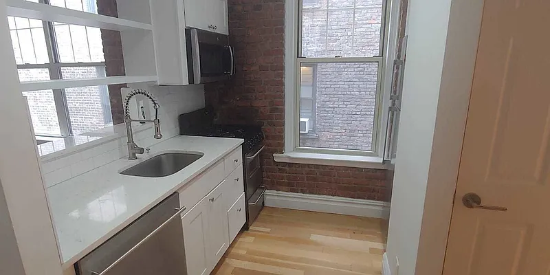 Rented by (Legacy) NY Quality Living Uptown | media 25