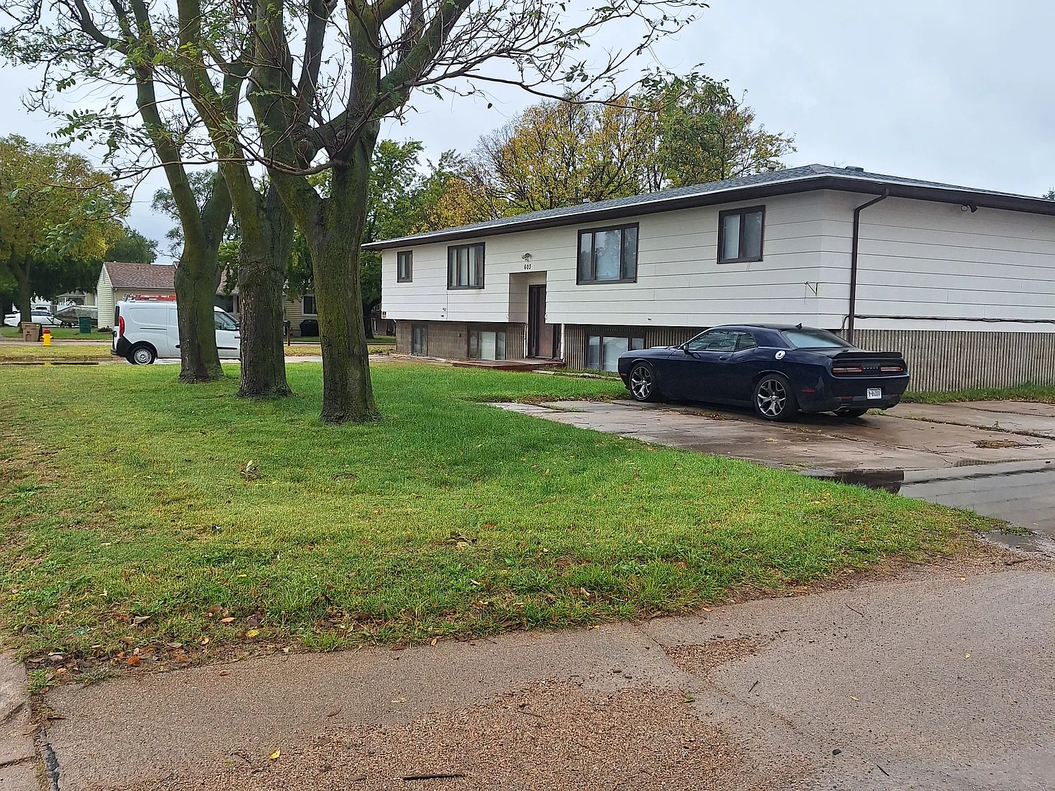 2 bed, $900 — Photo 1
