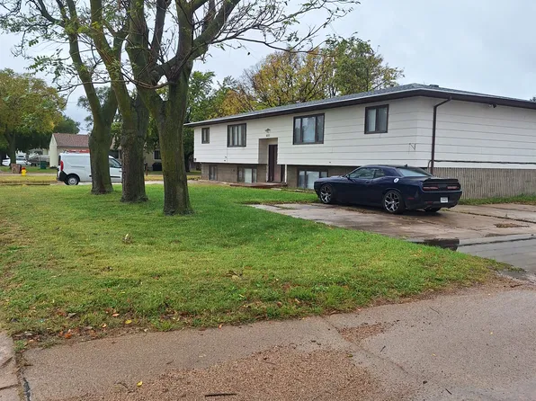 603 N White Ave, Grand Island, NE 68803