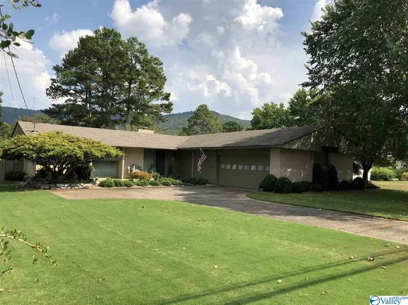 10117 Dunbarton Dr SE, Huntsville, AL 35803