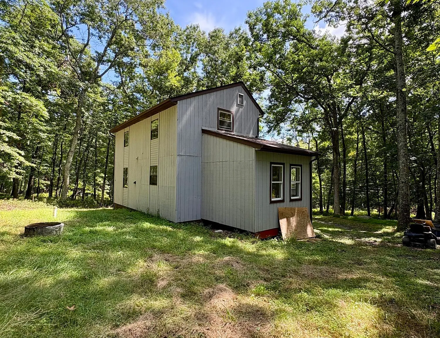 3 bed, 1.5 bath, 1135 sqft, $1,900 — Photo 2