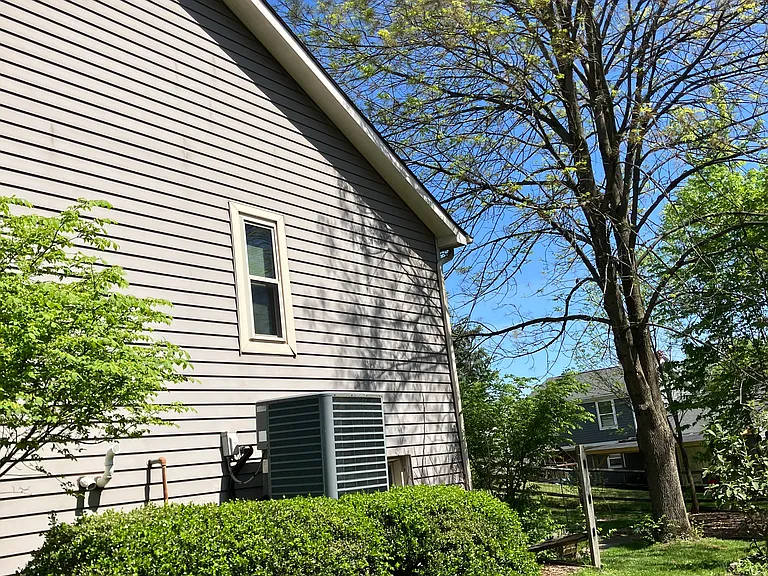 6400 Belmont Park Ct — Photo 52
