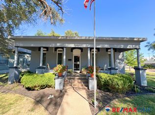 702 N 7th St, Garden City, KS 67846